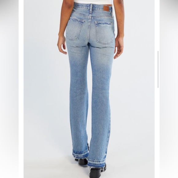 BDG Mid-rise Bootcut Jean-Distressed Light Wash Size 26 - Picture 10 of 10